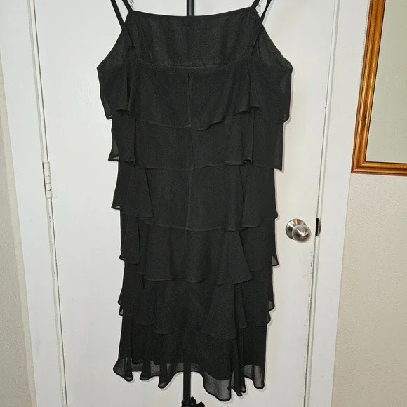 LOFT Womens Black Tiered Ruffle Dress Size 12 Sleeveless Holiday Cocktail LBD - Picture 3 of 6